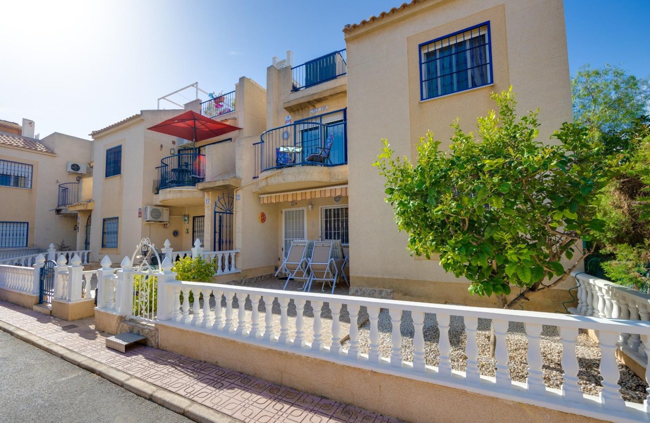Resale - Bungalow -
Torrevieja - El Chaparral
