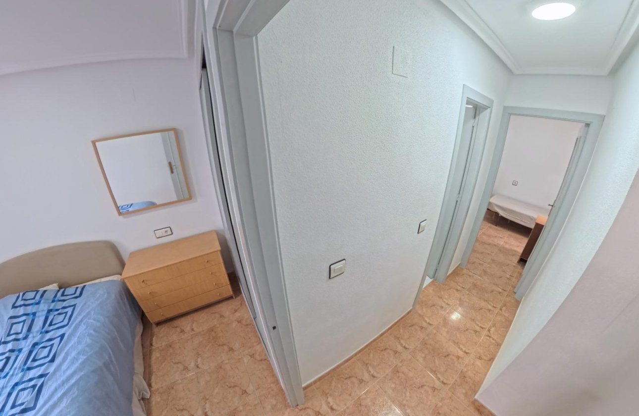 Resale - Bungalow -
Torrevieja - El Limonar