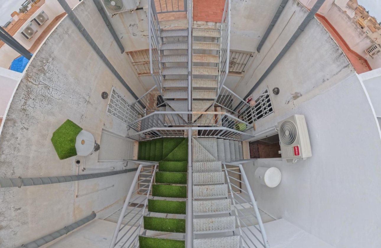 Resale - Bungalow -
Torrevieja - El Limonar