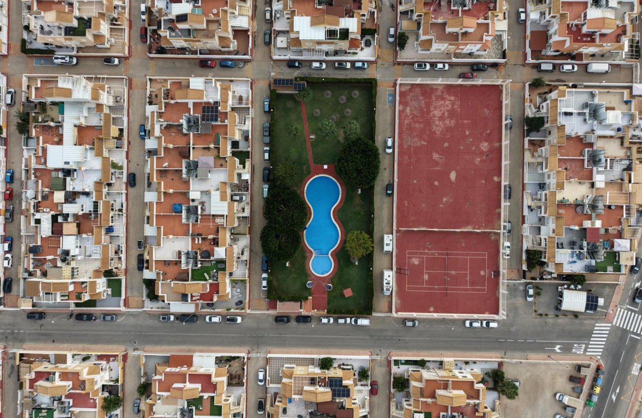 Resale - Bungalow -
Torrevieja - El Limonar