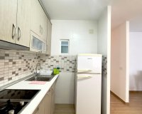 Resale - Bungalow -
Torrevieja - El Limonar