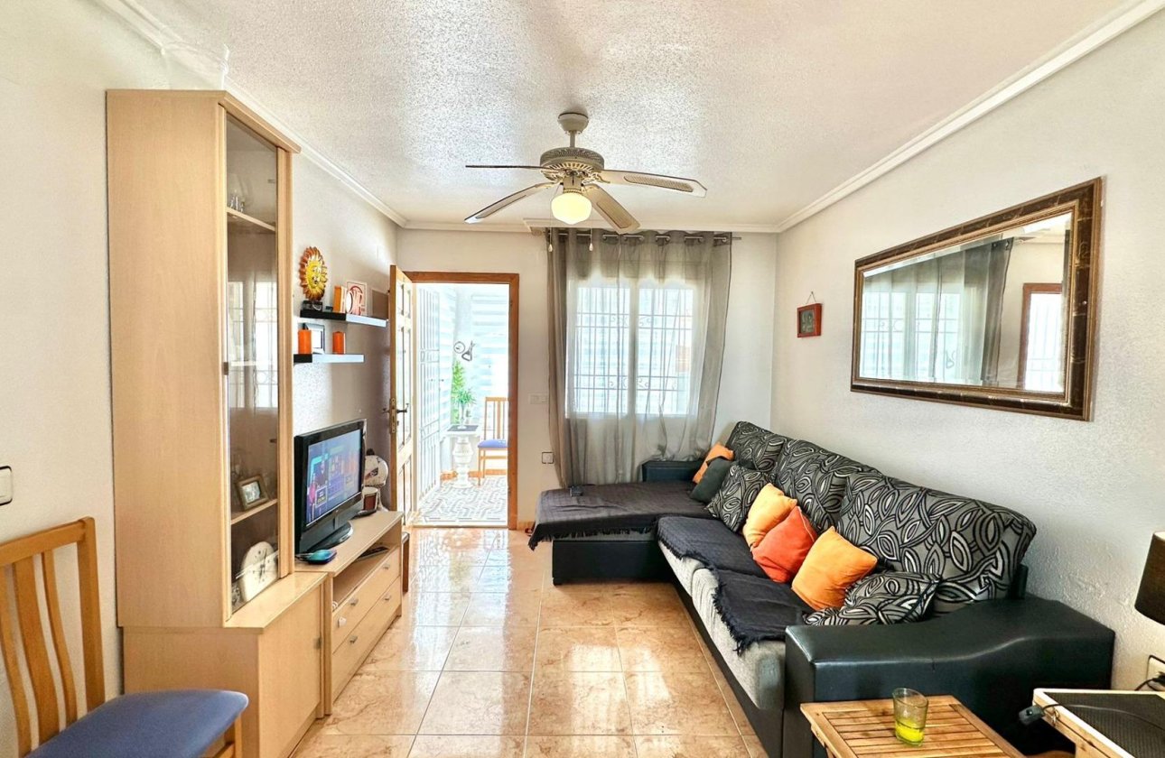 Resale - Bungalow -
Torrevieja - El Limonar