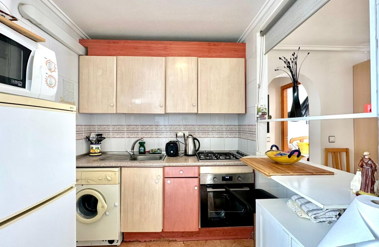 Resale - Bungalow -
Torrevieja - El Limonar