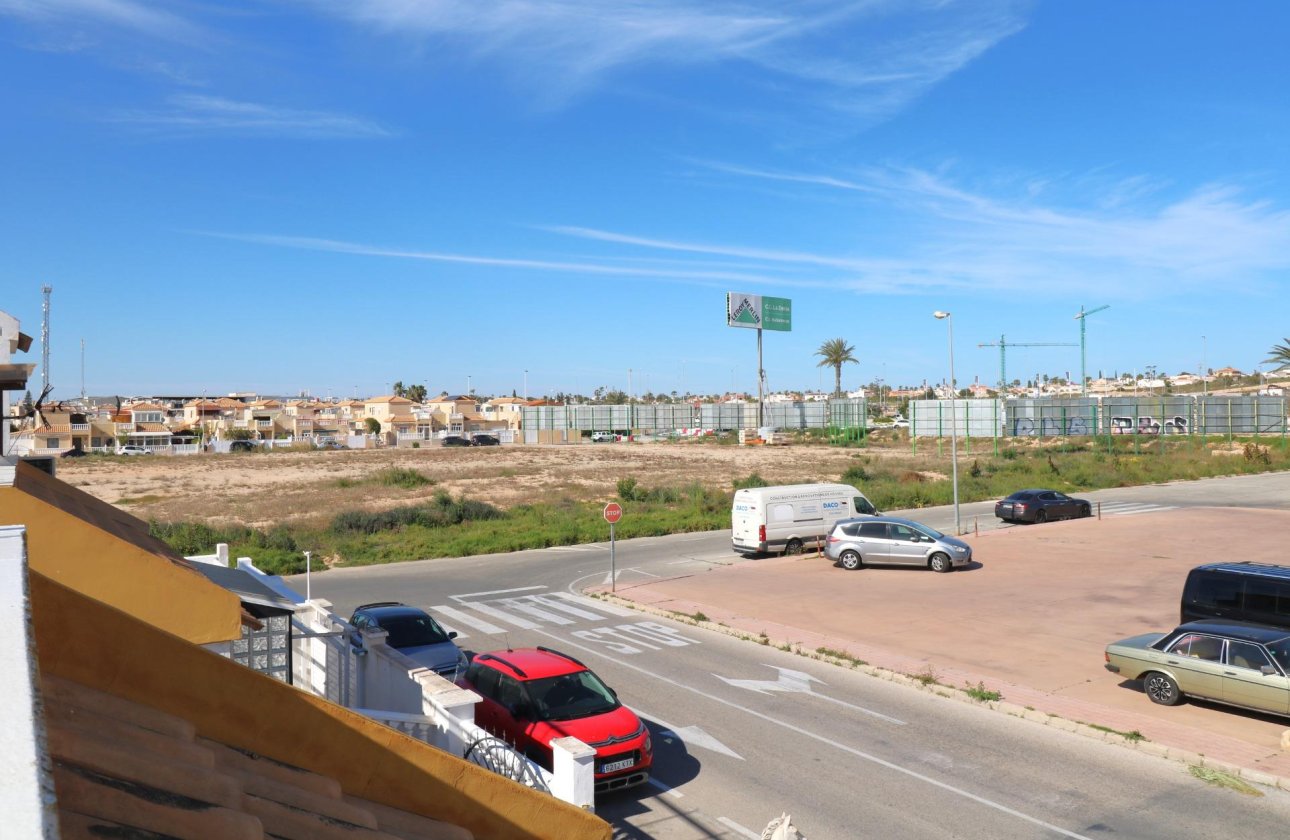 Resale - Bungalow -
Torrevieja - El Limonar
