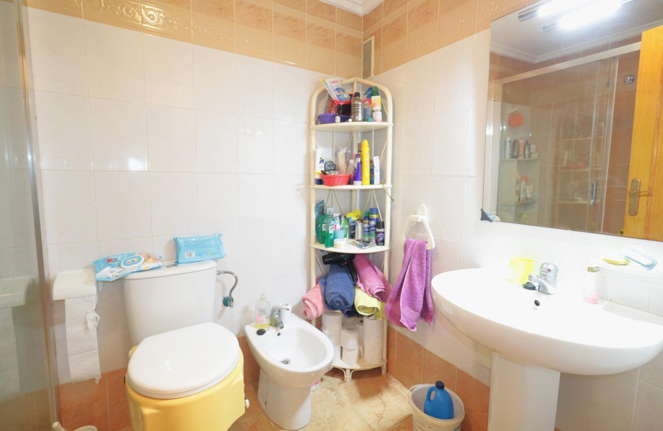 Resale - Bungalow -
Torrevieja - El Limonar