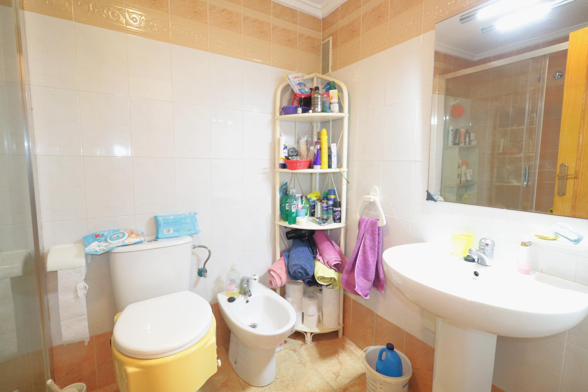 Resale - Bungalow -
Torrevieja - El Limonar