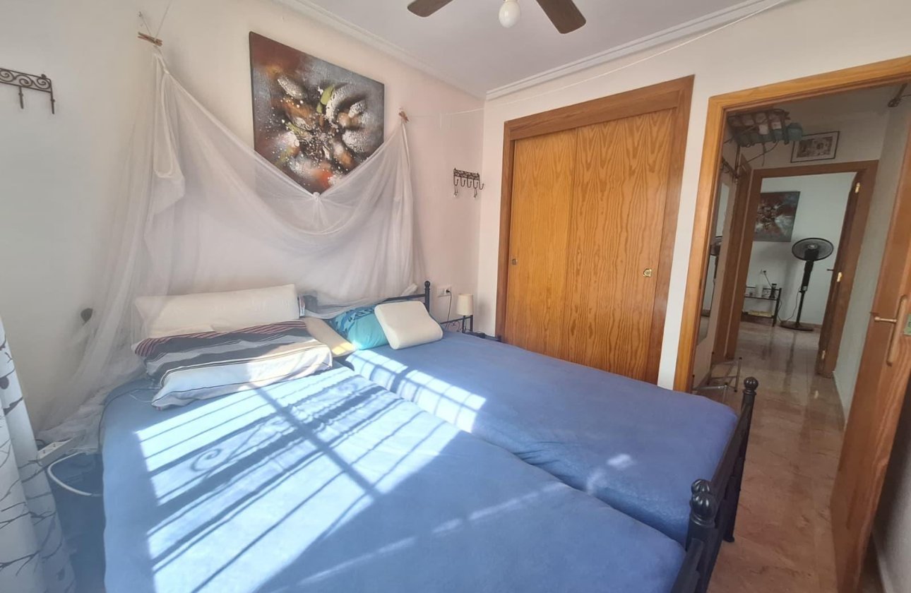 Resale - Bungalow -
Torrevieja - El Limonar