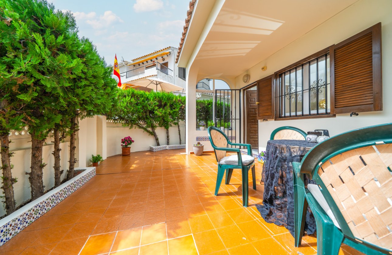 Resale - Bungalow -
Torrevieja - La Mata