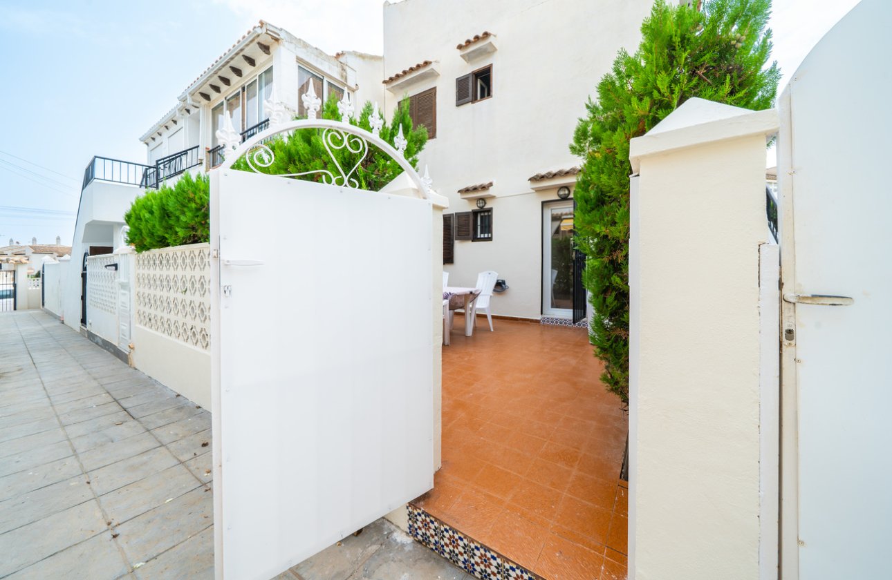 Resale - Bungalow -
Torrevieja - La Mata
