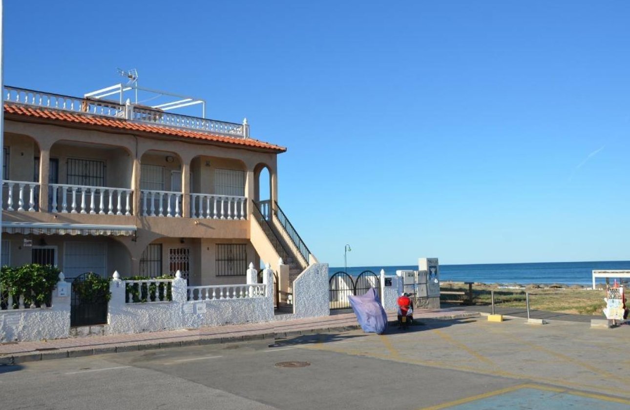 Resale - Bungalow -
Torrevieja - La Mata