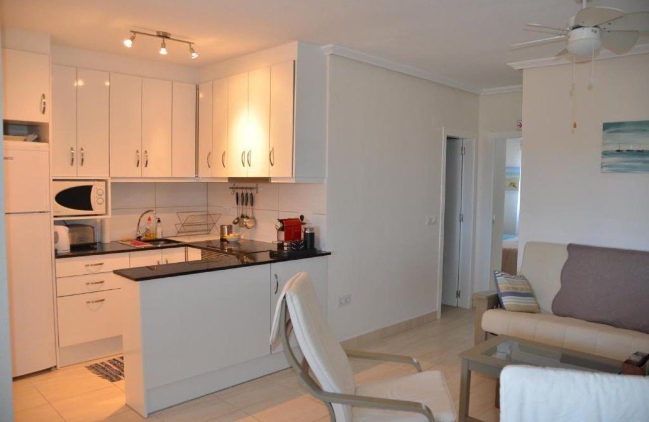 Resale - Bungalow -
Torrevieja - La Mata