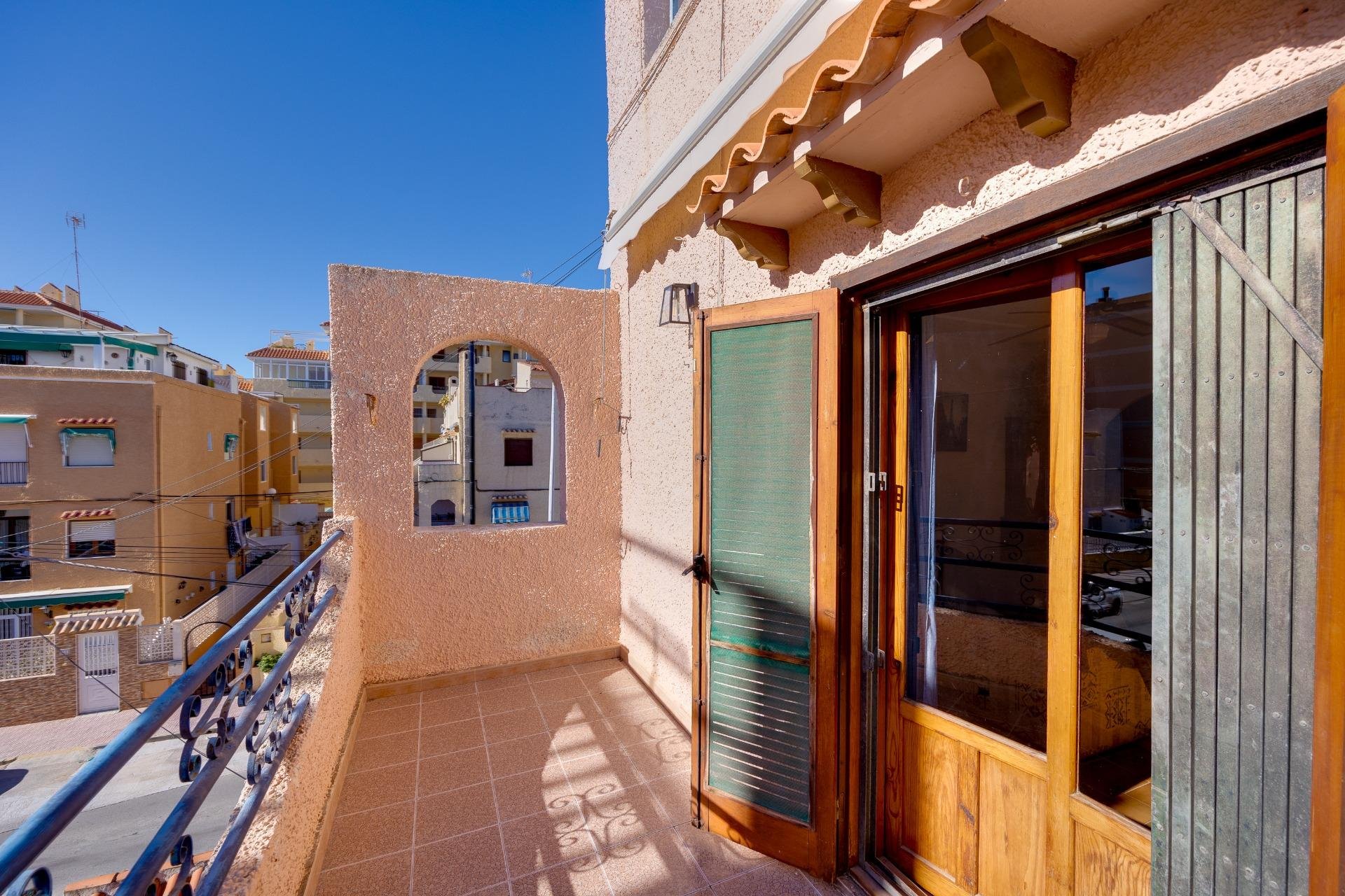 Resale - Bungalow -
Torrevieja - La Mata
