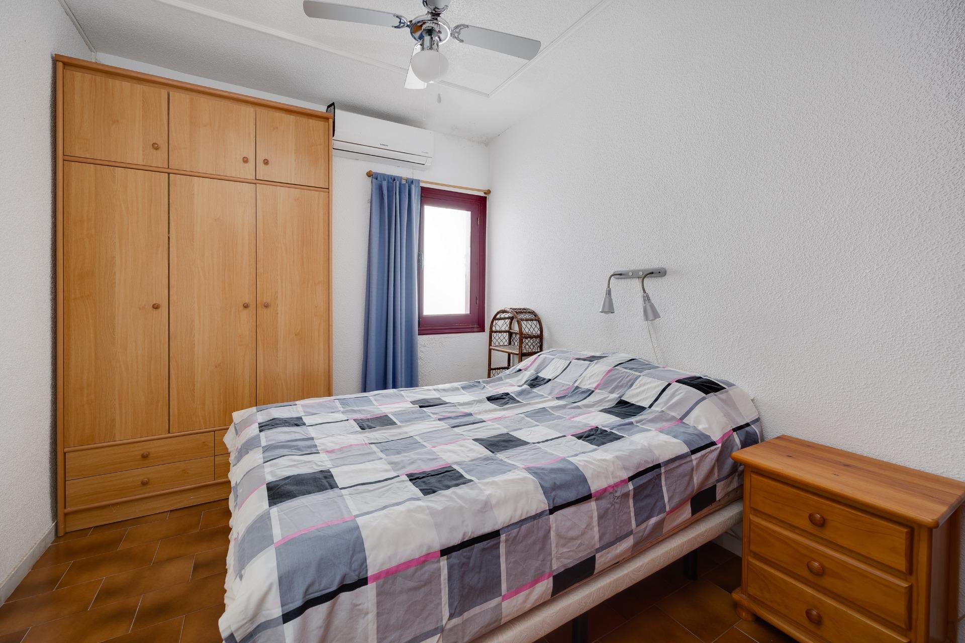 Resale - Bungalow -
Torrevieja - La Mata