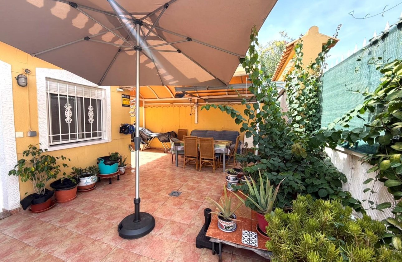 Resale - Bungalow -
Torrevieja - La Mata