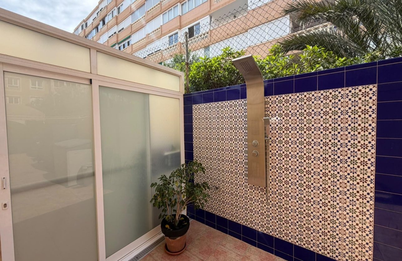 Resale - Bungalow -
Torrevieja - La Mata
