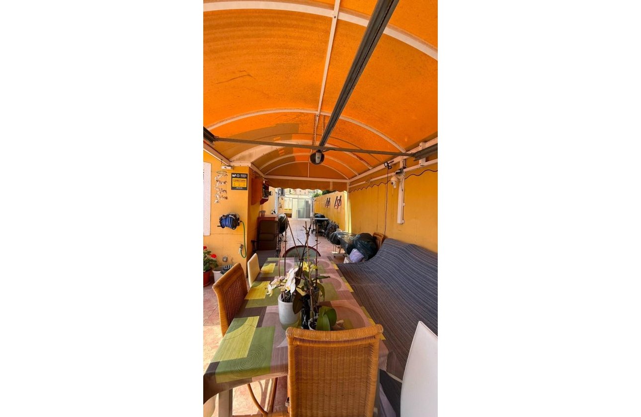 Resale - Bungalow -
Torrevieja - La Mata