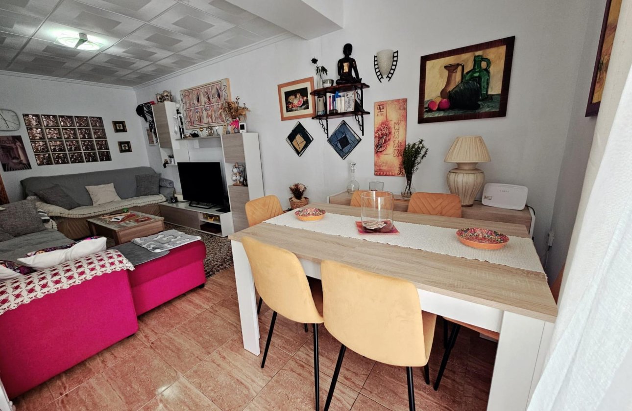 Resale - Bungalow -
Torrevieja - La Siesta - El Salado - Torreta