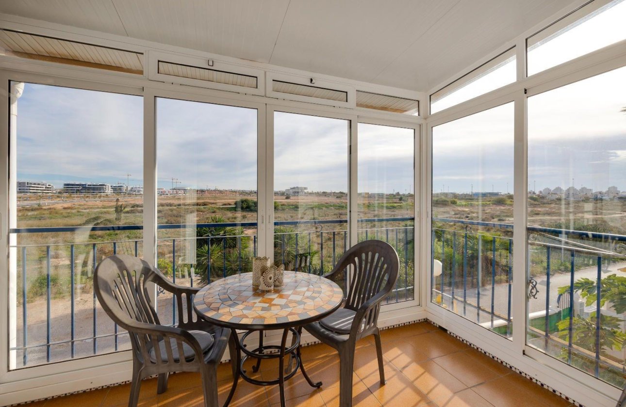 Resale - Bungalow -
Torrevieja - La Siesta - El Salado - Torreta