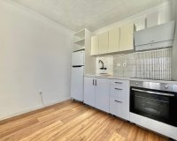 Resale - Bungalow -
Torrevieja - La Siesta - El Salado - Torreta