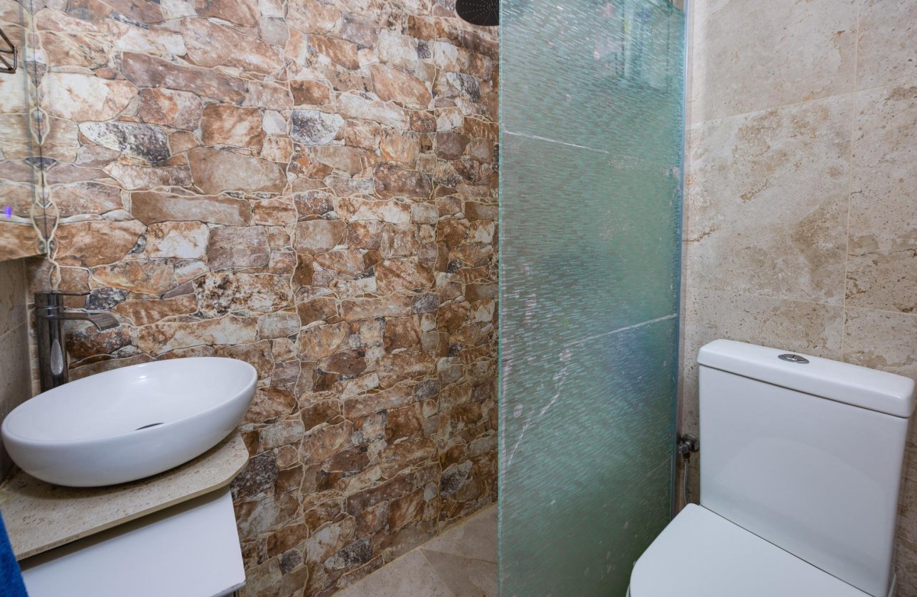 Resale - Bungalow -
Torrevieja - La Siesta - El Salado - Torreta