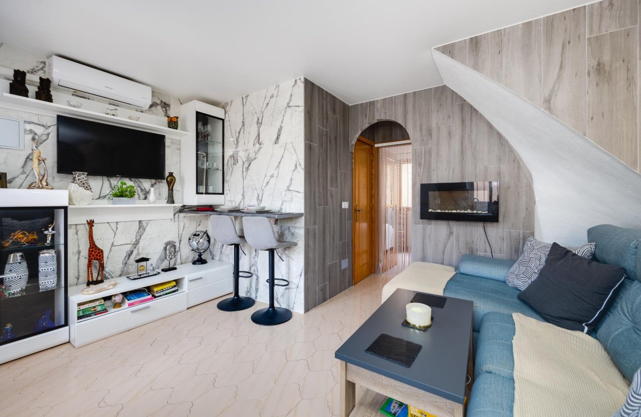 Resale - Bungalow -
Torrevieja - La Siesta - El Salado - Torreta
