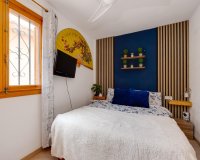 Resale - Bungalow -
Torrevieja - La Siesta - El Salado - Torreta