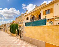 Resale - Bungalow -
Torrevieja - La Siesta - El Salado - Torreta