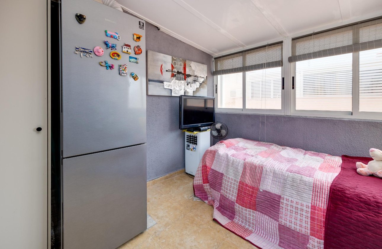 Resale - Bungalow -
Torrevieja - La Siesta - El Salado - Torreta