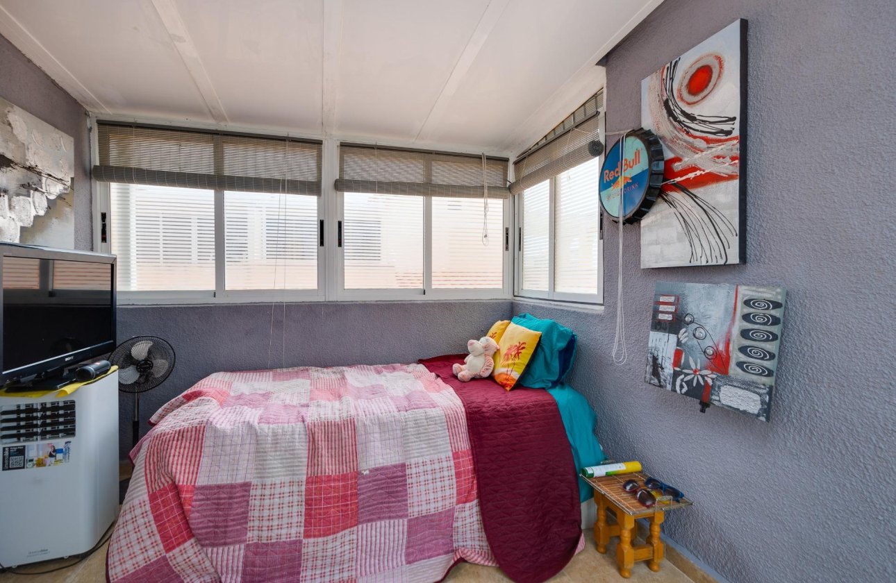 Resale - Bungalow -
Torrevieja - La Siesta - El Salado - Torreta