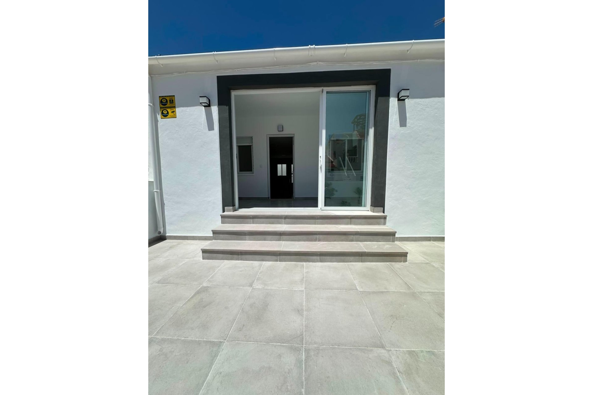 Resale - Bungalow -
Torrevieja - La Siesta - El Salado - Torreta