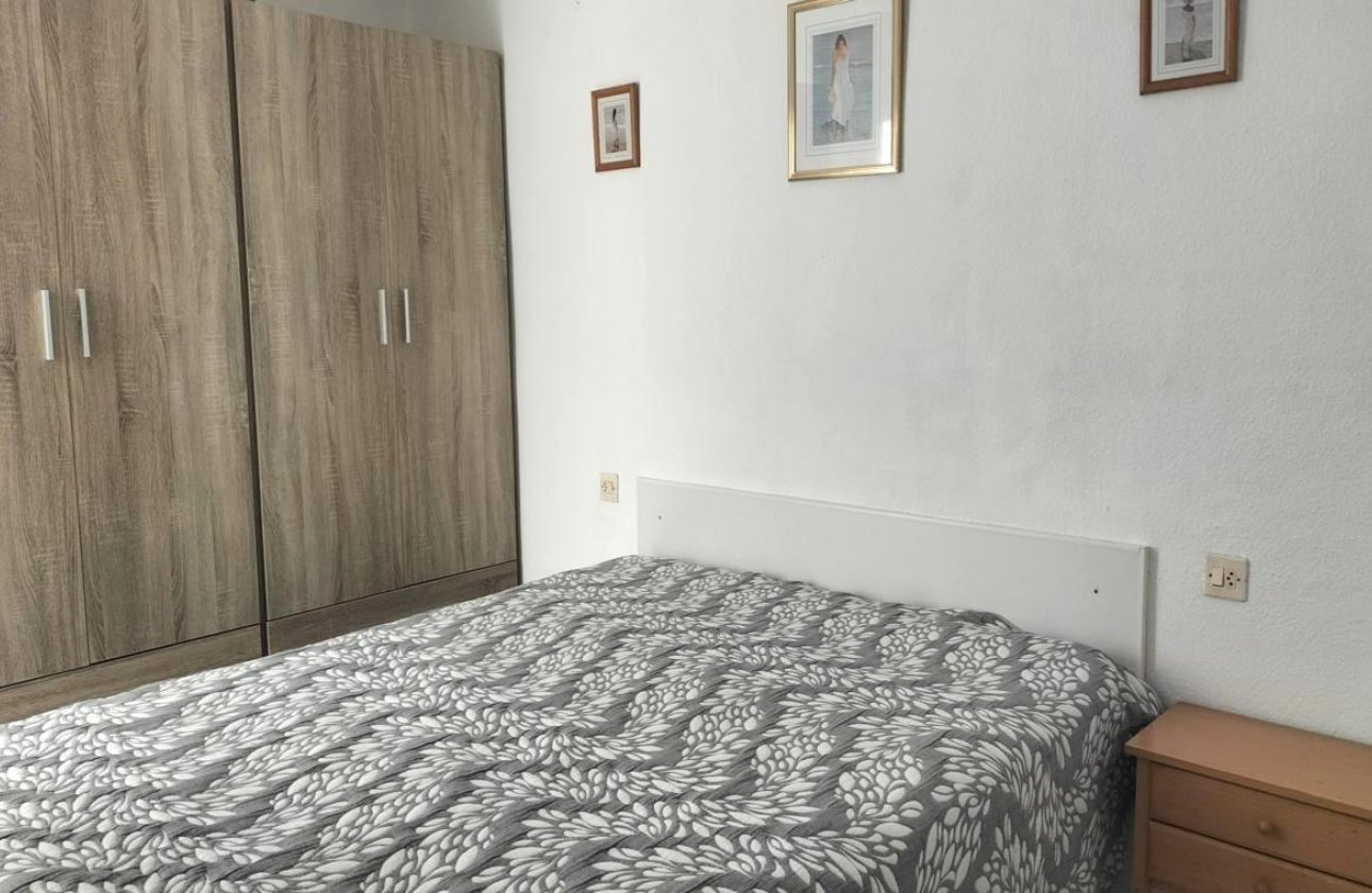 Resale - Bungalow -
Torrevieja - La Siesta - El Salado - Torreta