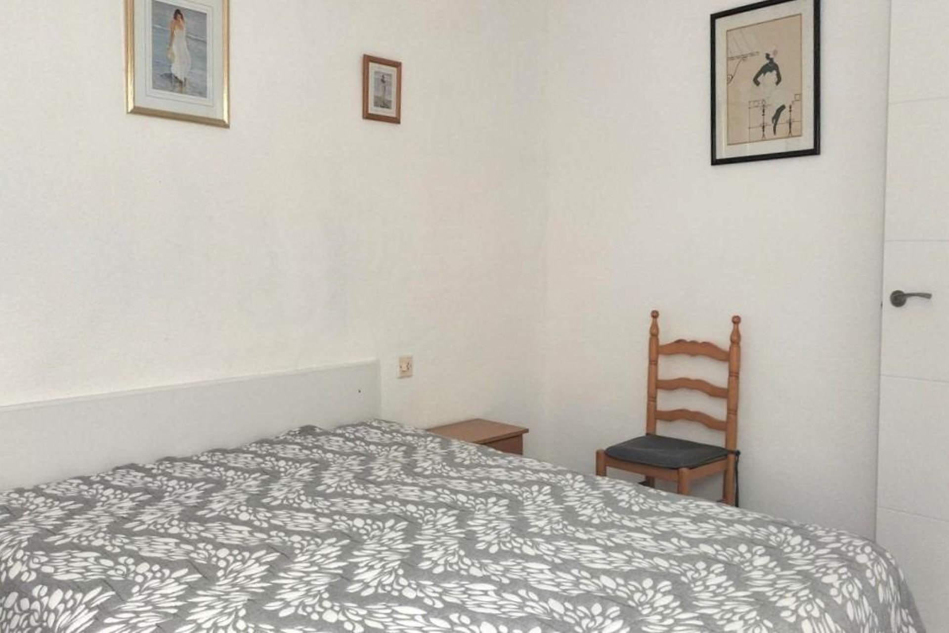 Resale - Bungalow -
Torrevieja - La Siesta - El Salado - Torreta