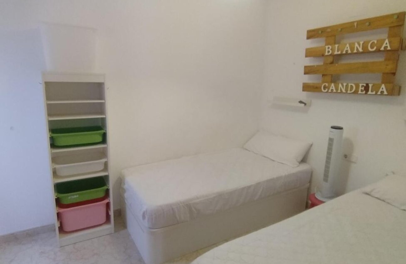 Resale - Bungalow -
Torrevieja - LA VELETA MAR AZUL