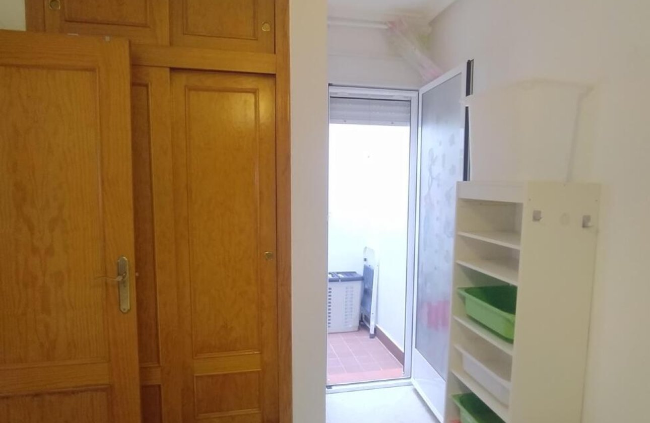 Resale - Bungalow -
Torrevieja - LA VELETA MAR AZUL