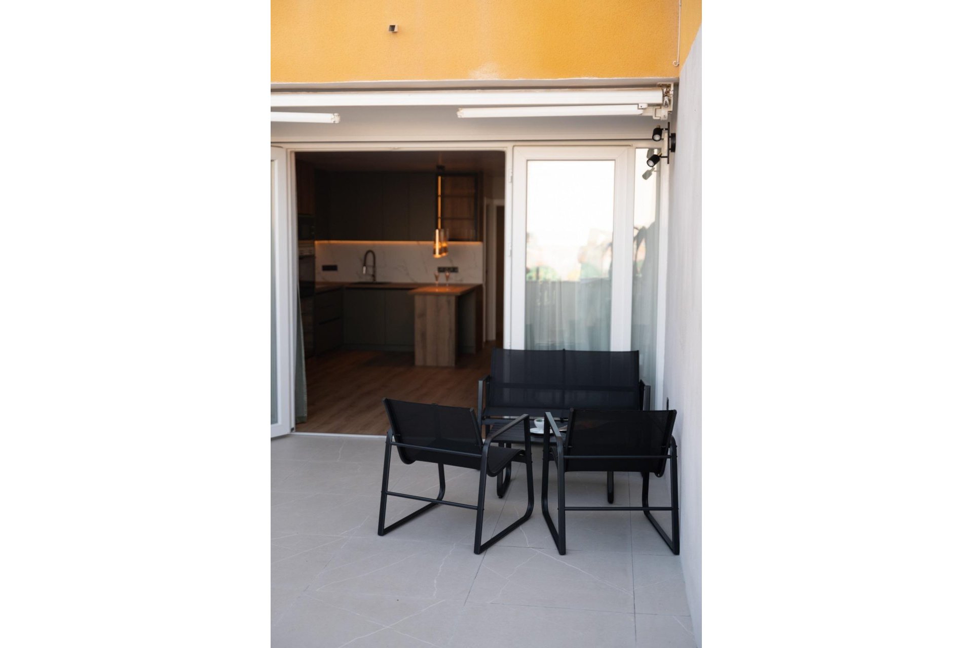 Resale - Bungalow -
Torrevieja - La Veleta