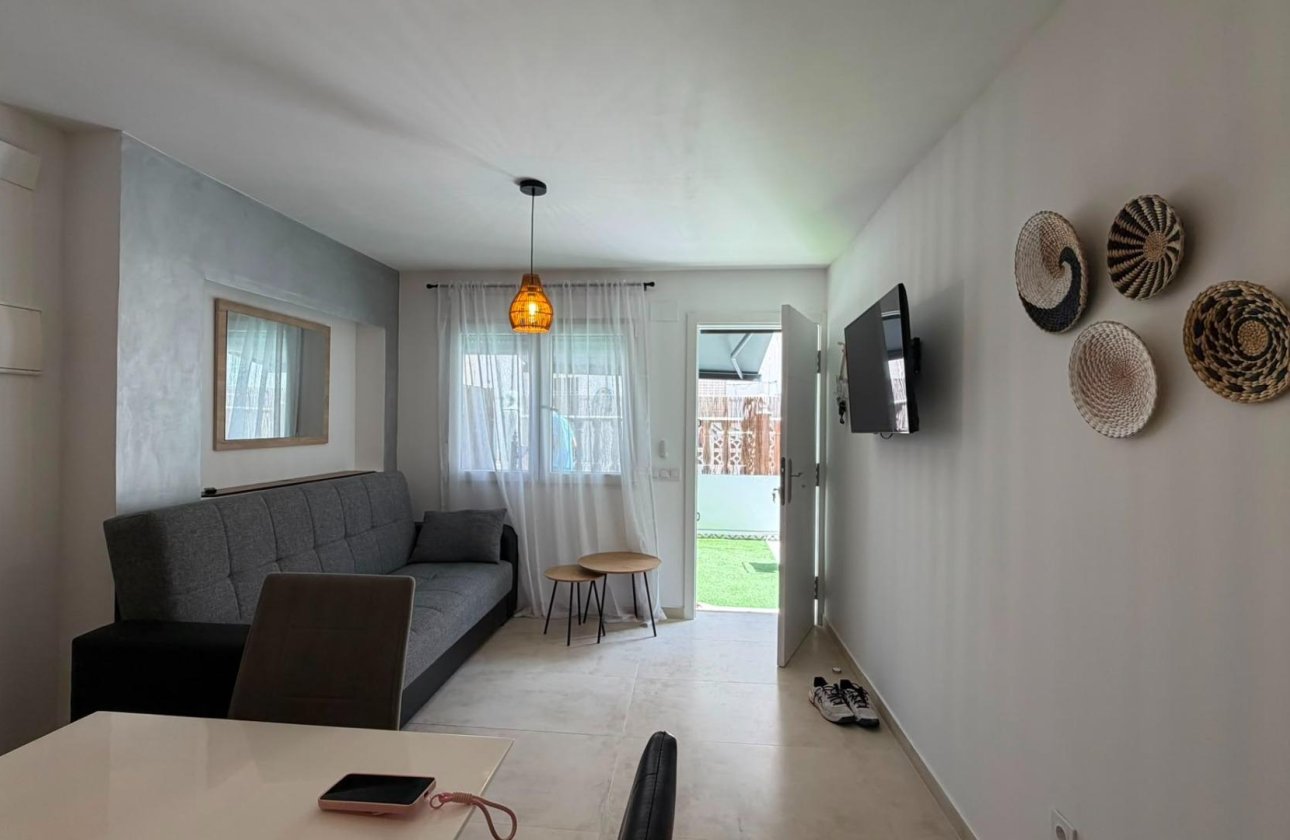 Resale - Bungalow -
Torrevieja - La Veleta