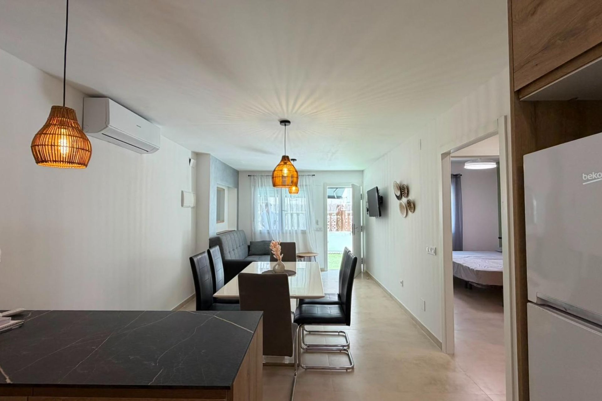 Resale - Bungalow -
Torrevieja - La Veleta