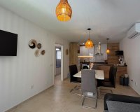 Resale - Bungalow -
Torrevieja - La Veleta