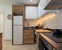 Resale - Bungalow -
Torrevieja - La Veleta