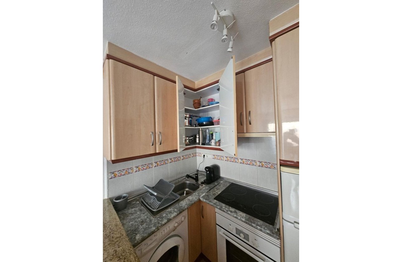 Resale - Bungalow -
Torrevieja - Lago Jardin