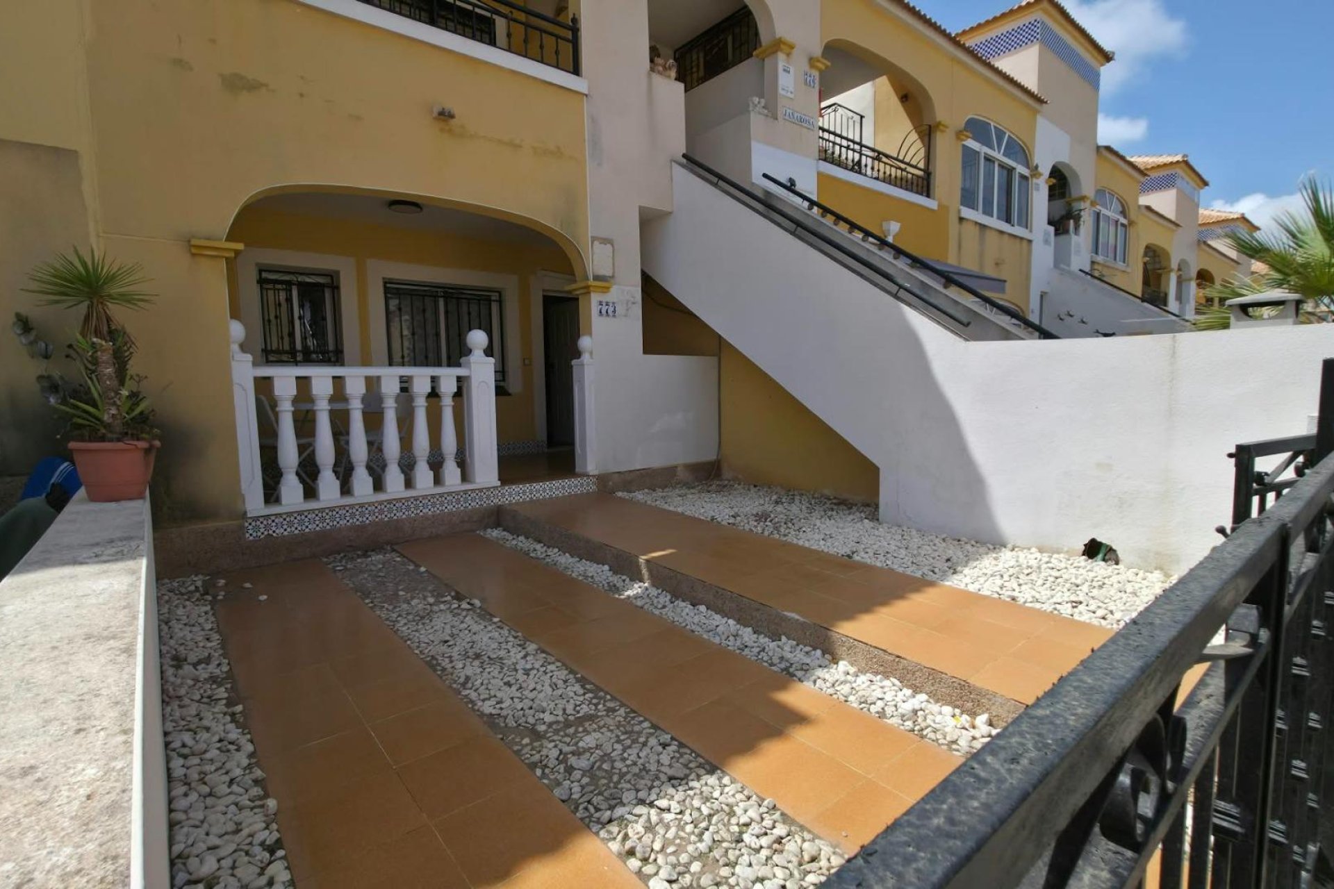 Resale - Bungalow -
Torrevieja - Los Balcones - Los Altos del Edén