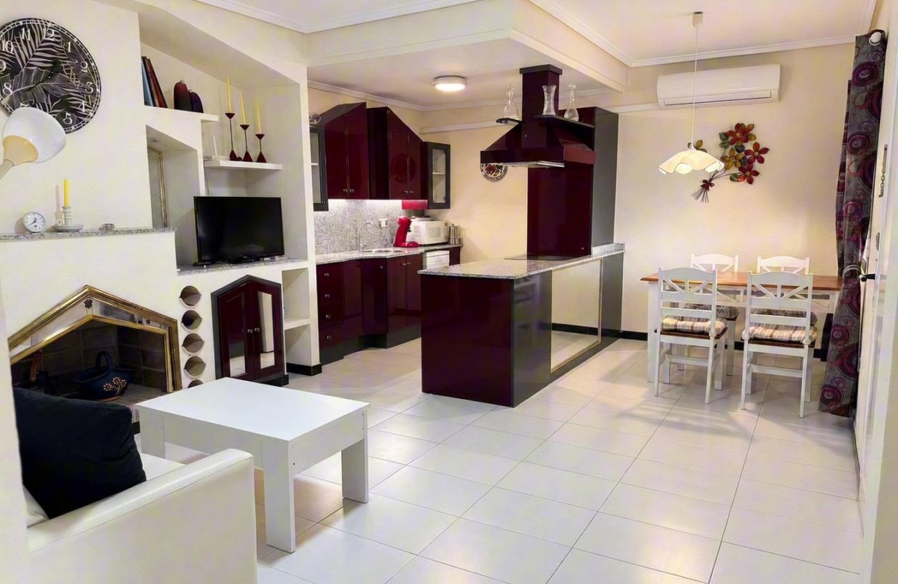 Resale - Bungalow -
Torrevieja - Los Balcones - Los Altos del Edén