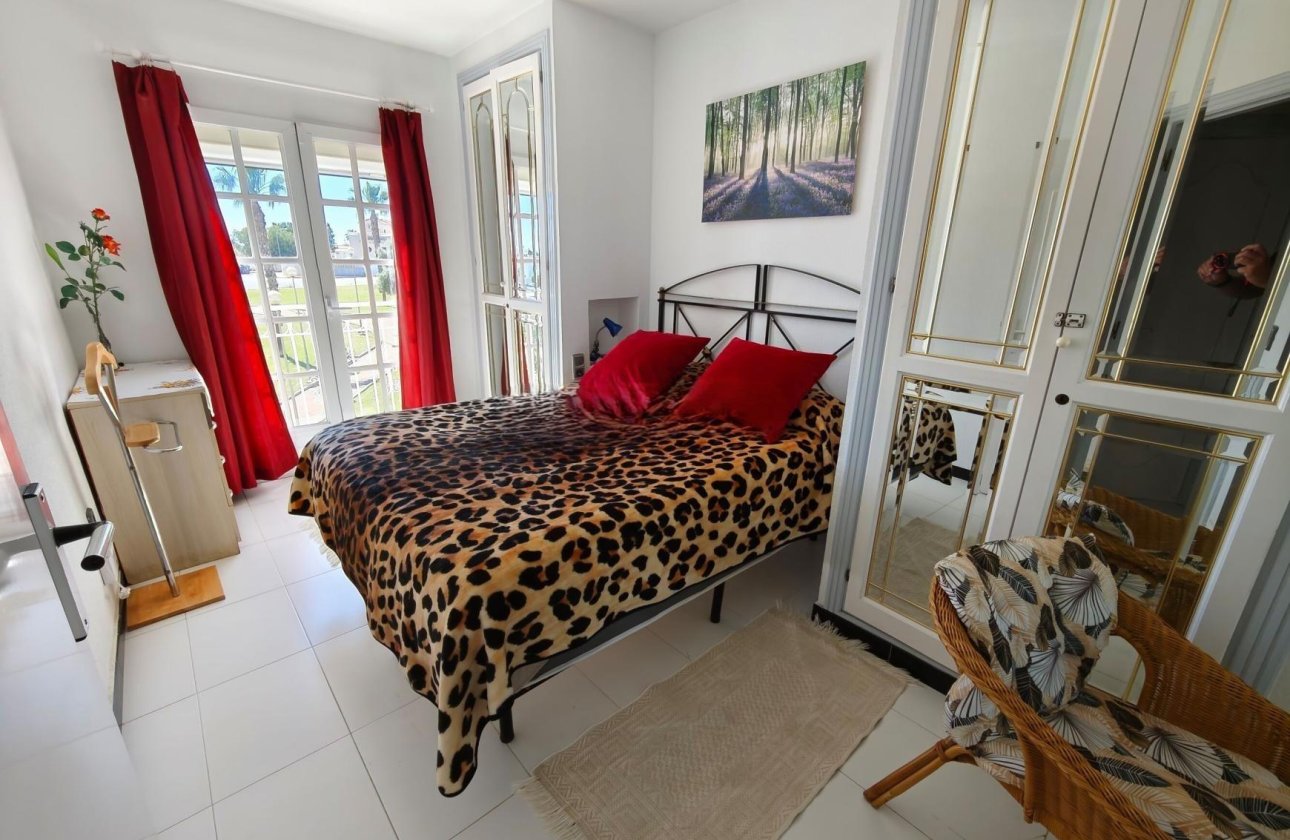 Resale - Bungalow -
Torrevieja - Los Balcones - Los Altos del Edén