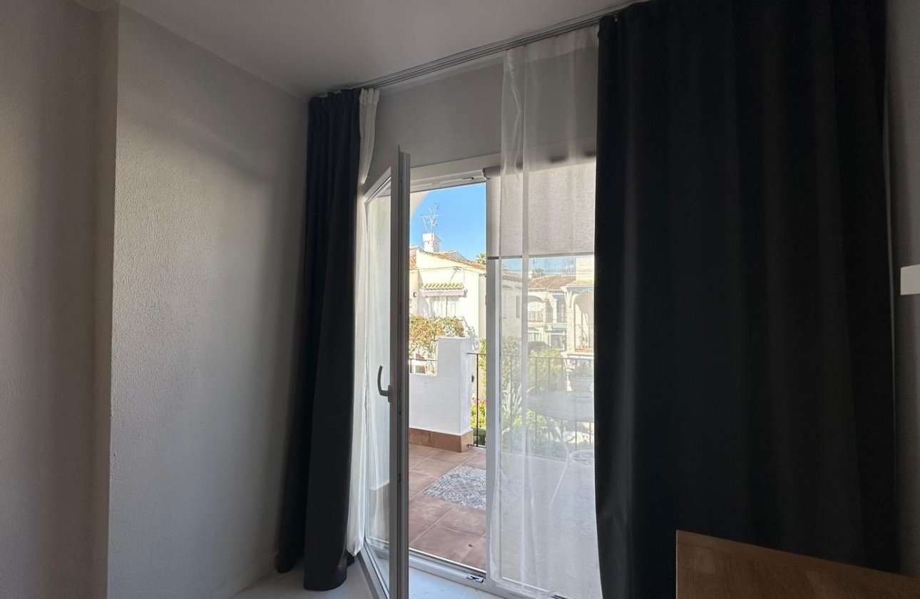 Resale - Bungalow -
Torrevieja - Los Balcones