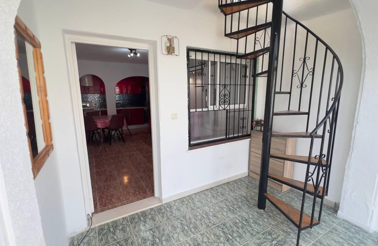 Resale - Bungalow -
Torrevieja - Los Balcones