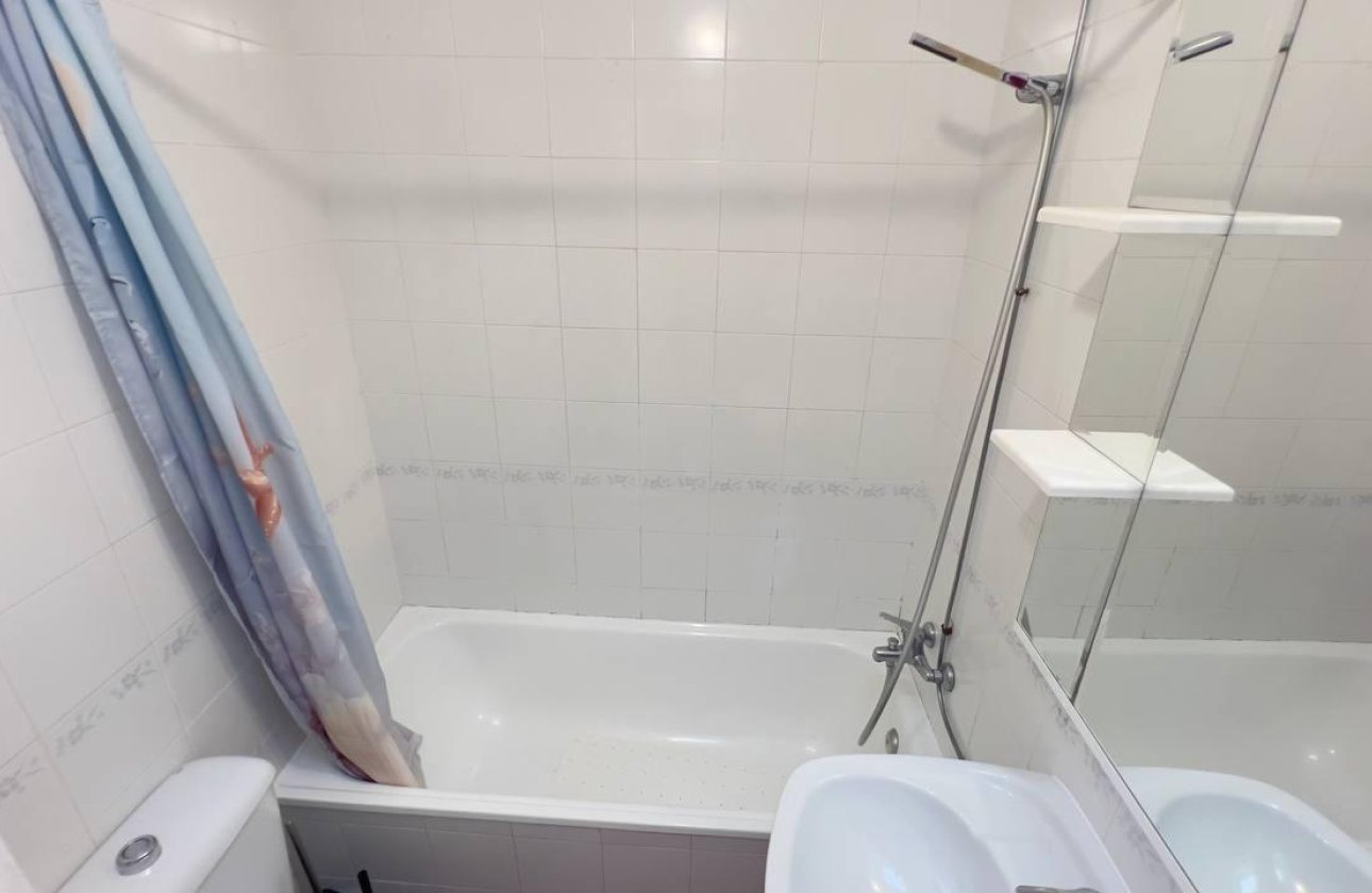 Resale - Bungalow -
Torrevieja - Los Balcones