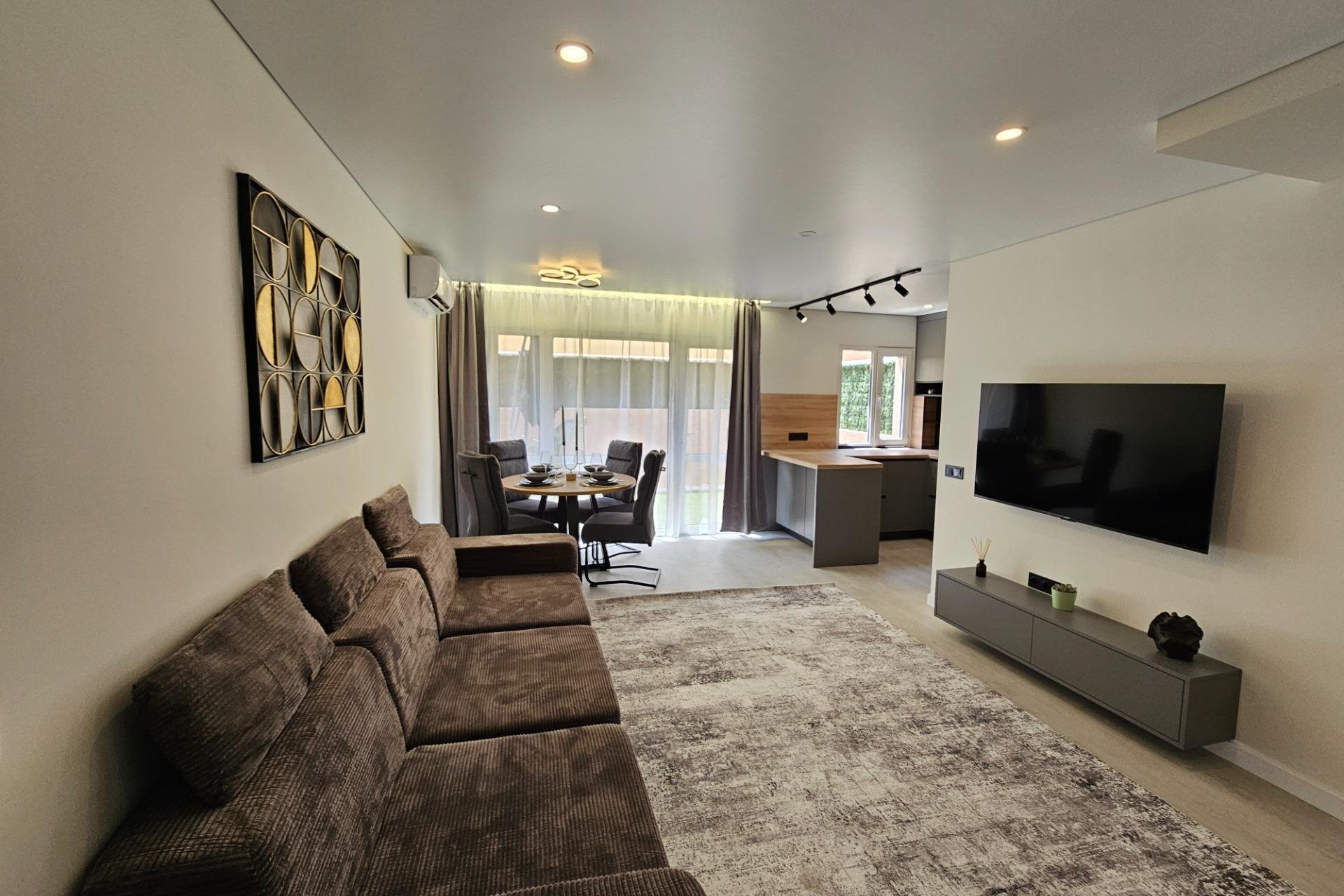 Resale - Bungalow -
Torrevieja - Los Europeos
