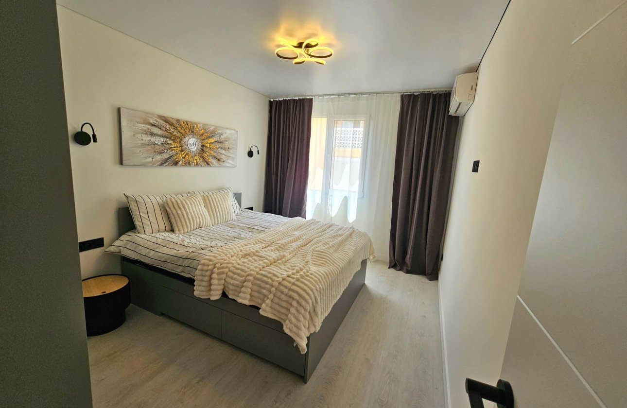 Resale - Bungalow -
Torrevieja - Los Europeos