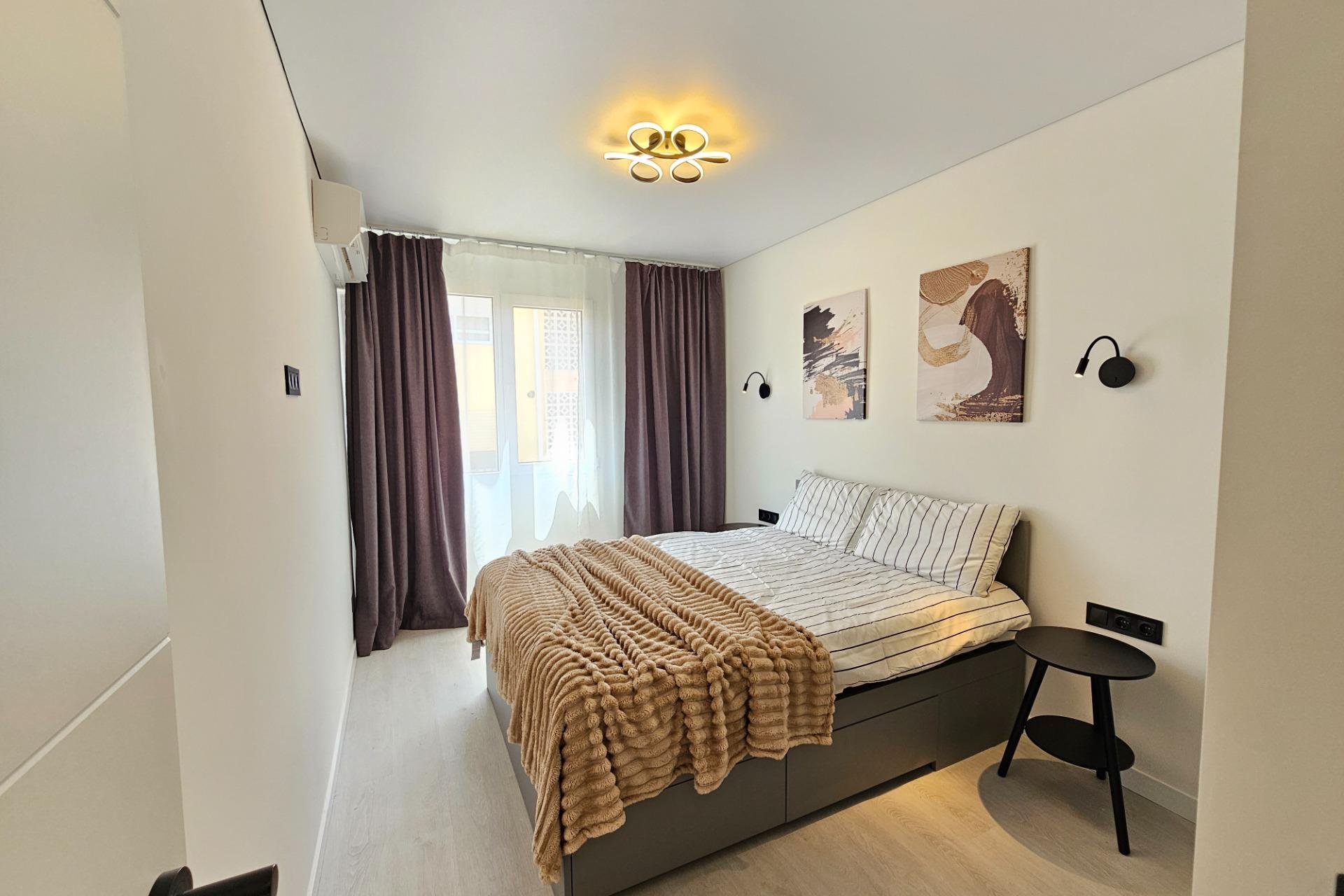 Resale - Bungalow -
Torrevieja - Los Europeos
