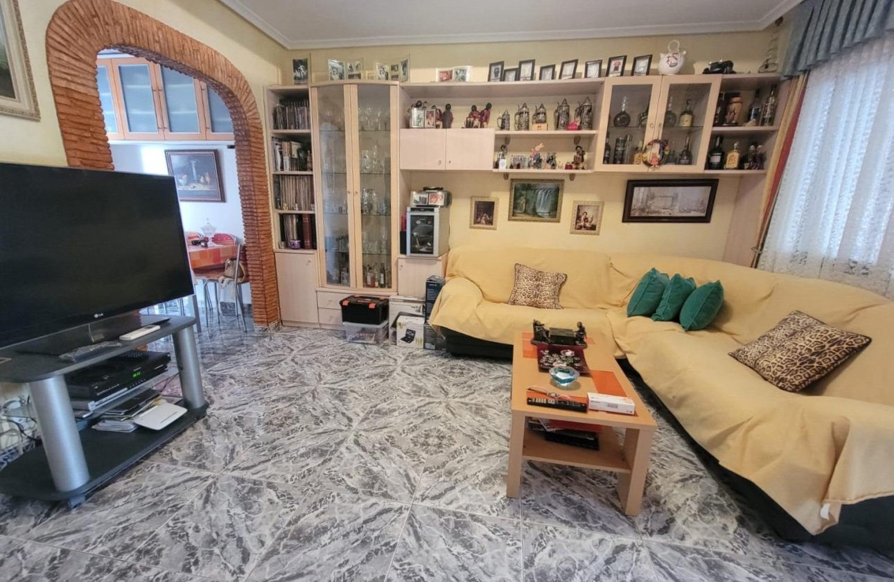 Resale - Bungalow -
Torrevieja - Los Frutales
